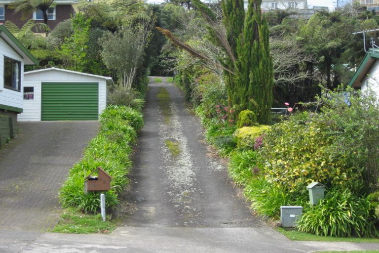Photo of property in 85b Poplar Grove, Whalers Gate, New Plymouth, 4310