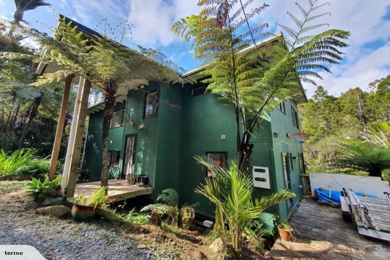 Photo of property in 50 Lone Kauri Road, Karekare, New Lynn, 0772