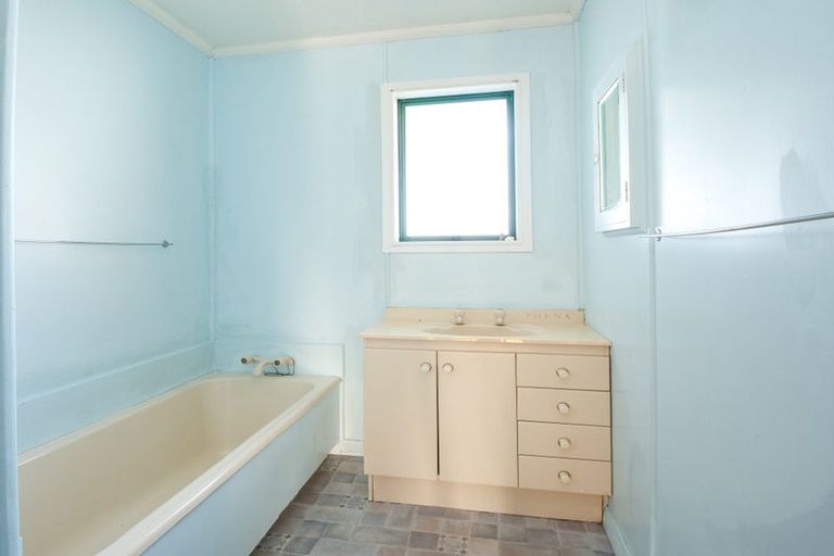 Photo of property in 2 Swamp Road, Dillons Point, Blenheim, 7273