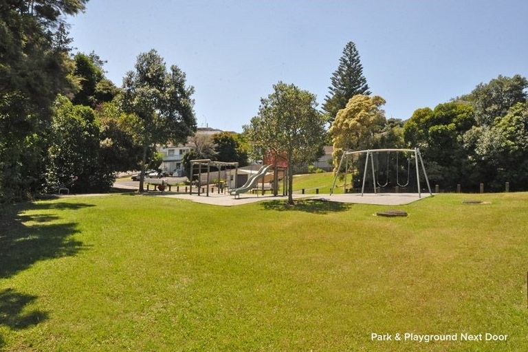 Photo of property in 1/8 Sapphire Place, Bayview, Auckland, 0629