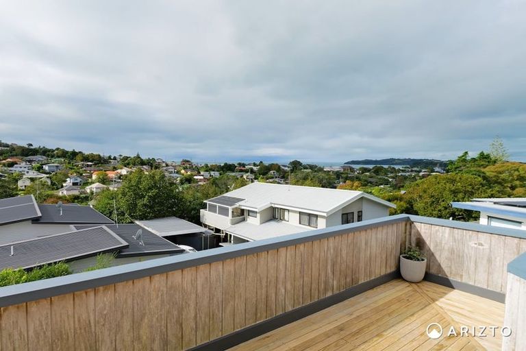 Photo of property in 29 Gledstane Road, Stanmore Bay, Whangaparaoa, 0932