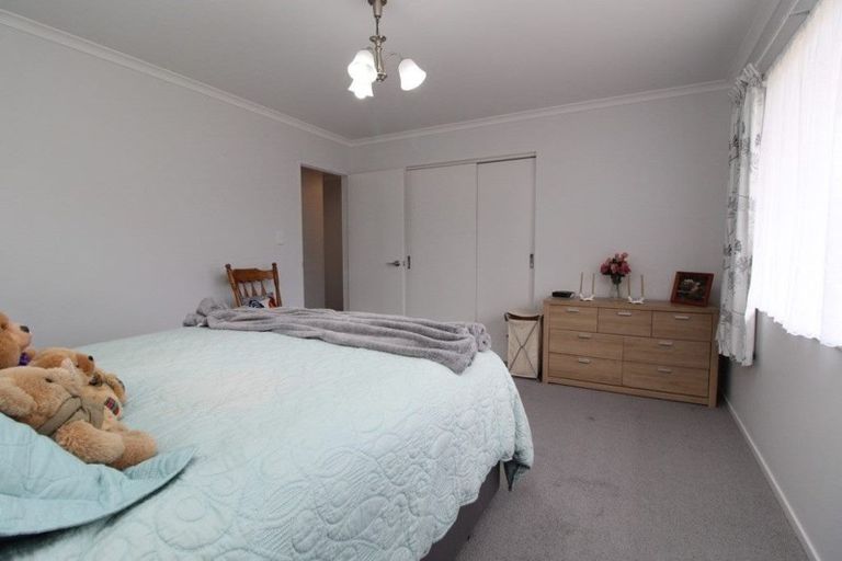 Photo of property in 73 North Street, Mokau, 4376