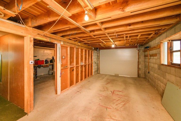 Photo of property in 18a Campbell Street, Feilding, 4702