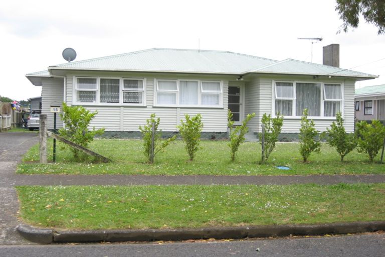Photo of property in 15 Holland Street, Pukekohe, 2120