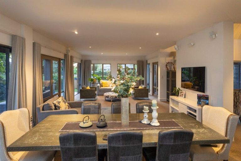 Photo of property in 15 Pastoral Lane, Hokowhitu, Palmerston North, 4410