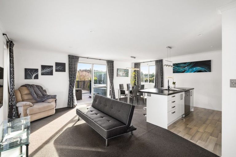 Photo of property in 10 Hayden Way, Welcome Bay, Tauranga, 3112