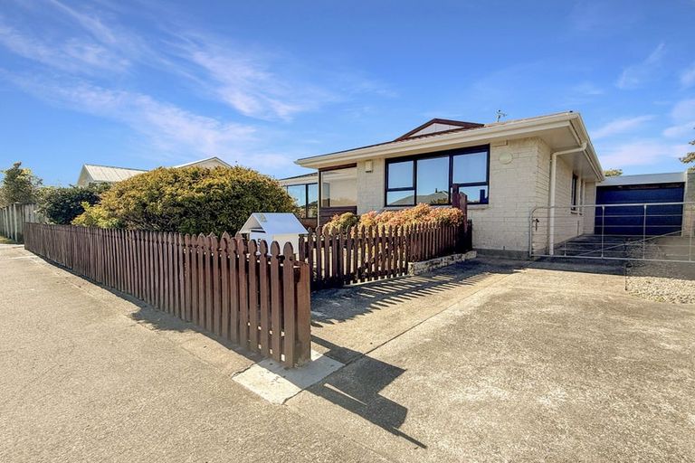 Photo of property in 50 Winchester Street, Levin, 5510
