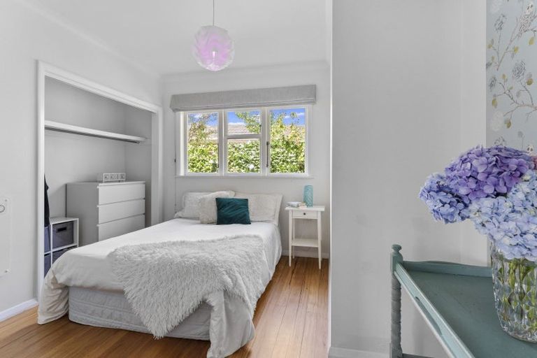 Photo of property in 1 Goldsborough Avenue, Raumati Beach, Paraparaumu, 5032