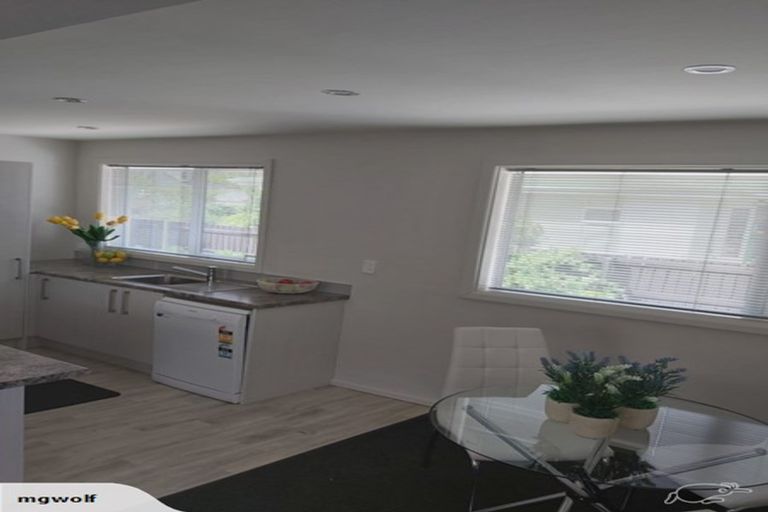 Photo of property in 1/5 Milnebank Street, Upper Riccarton, Christchurch, 8041