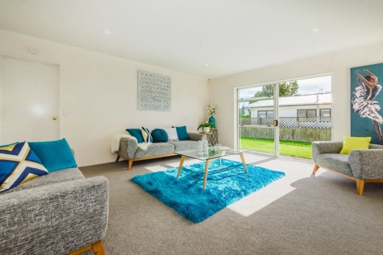 Photo of property in 4b Ngahina Street, Paraparaumu, 5032