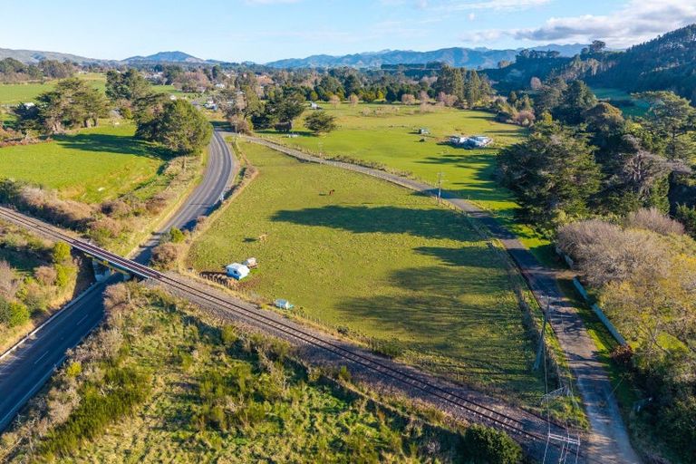 Photo of property in 100 Newman Road, Eketahuna, 4900