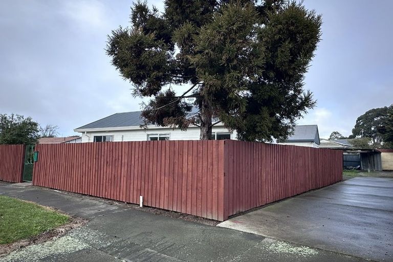 Photo of property in 1/1 Pateke Place, Bromley, Christchurch, 8062