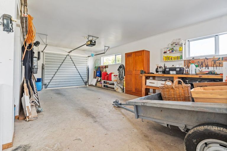 Photo of property in 127 Albert Street, Whitianga, 3510