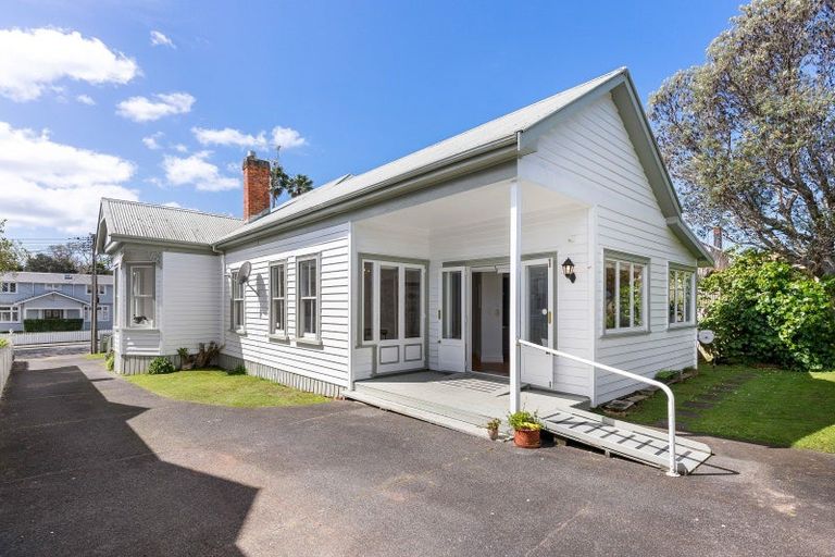 Photo of property in 1 Grahame Street, Devonport, Auckland, 0624