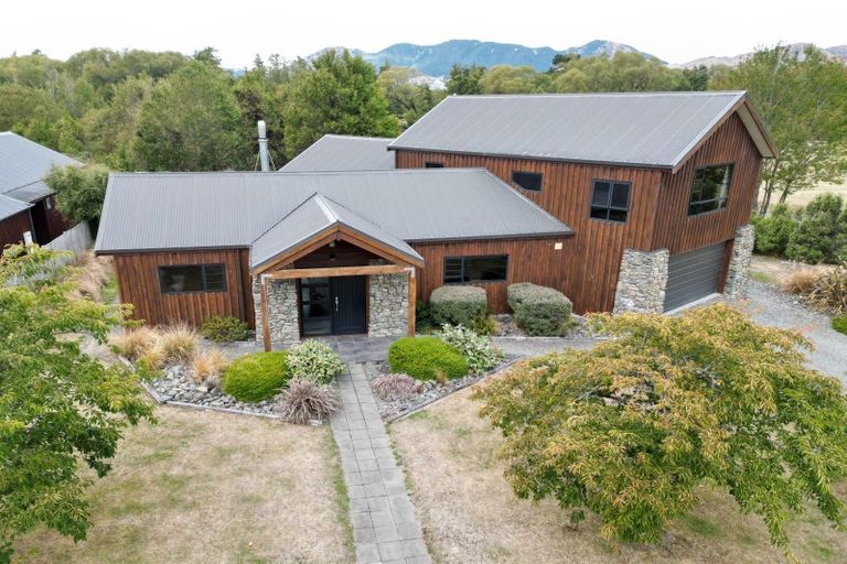 Photo of property in 2 Tarndale Place, Hanmer Springs, 7334