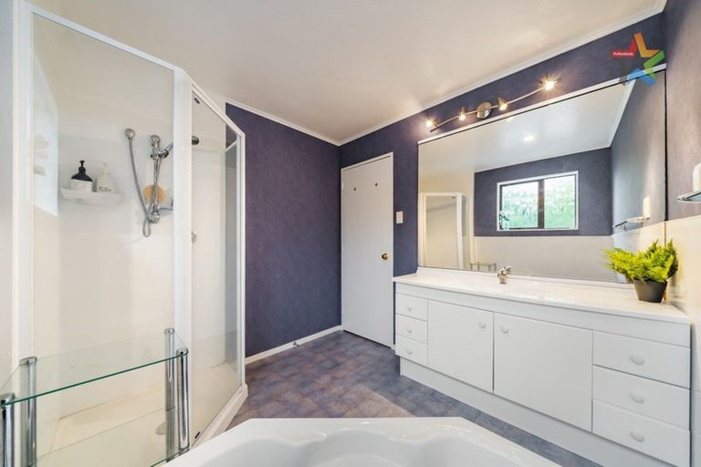 Photo of property in 75 Park Road, Belmont, Lower Hutt, 5010