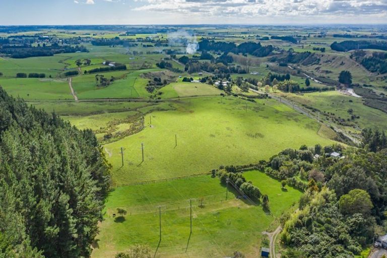Photo of property in 28 Snake Gully, Shannon, Palmerston North, 4474