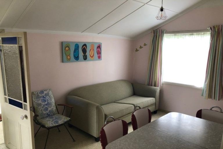 Photo of property in 9 Sale Street, Ross, 7812