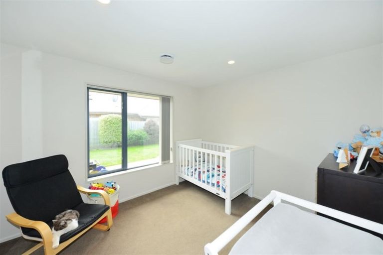 Photo of property in 6 Cyclamen Place, Aidanfield, Christchurch, 8025