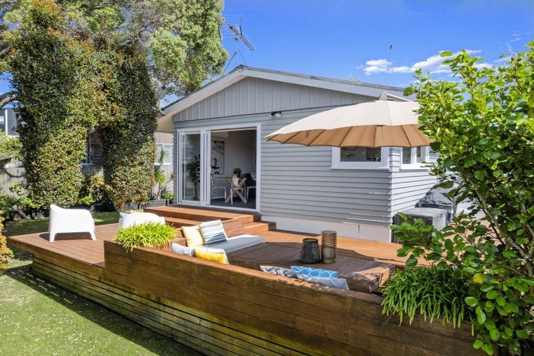 Photo of property in 2/62 Salisbury Road, Birkdale, Auckland, 0626