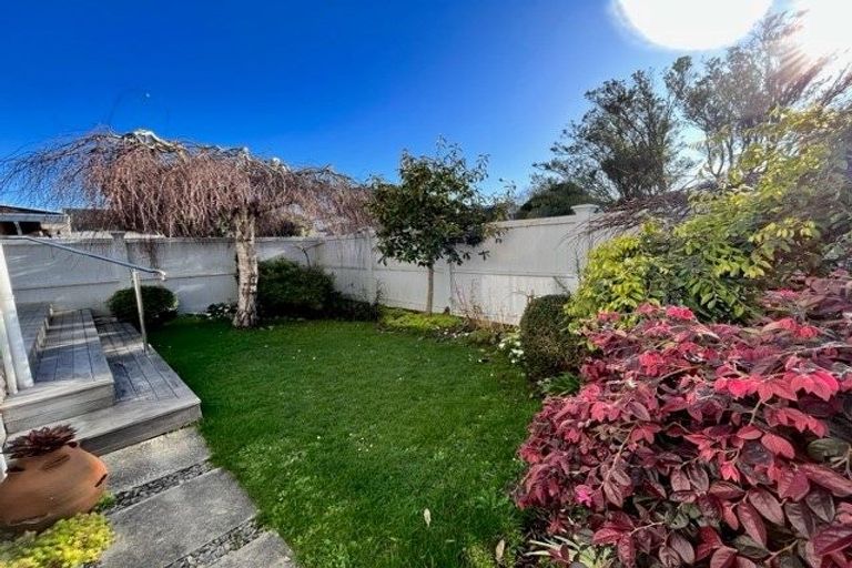 Photo of property in 48a Queens Grove, Hutt Central, Lower Hutt, 5010