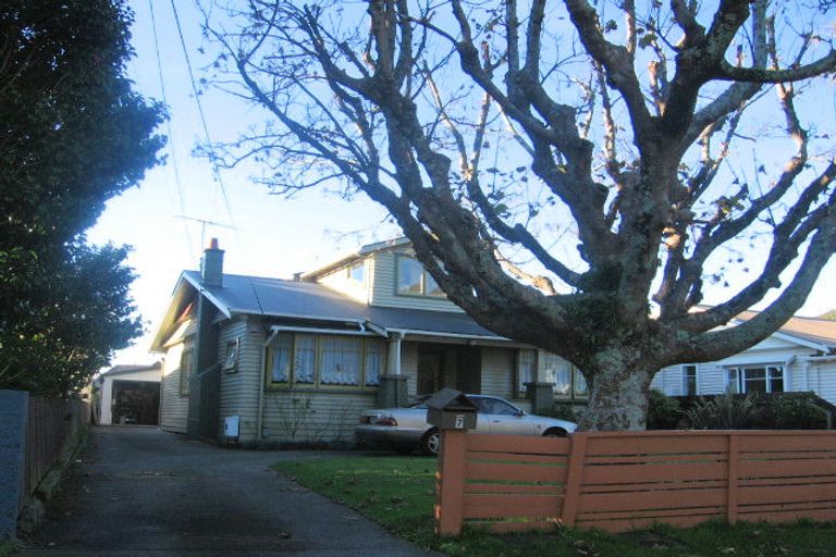 Photo of property in 7 Burnside Street, Waterloo, Lower Hutt, 5011