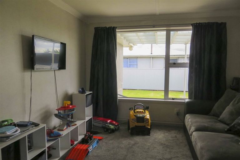 Photo of property in 73 Regent Street, Newfield, Invercargill, 9812
