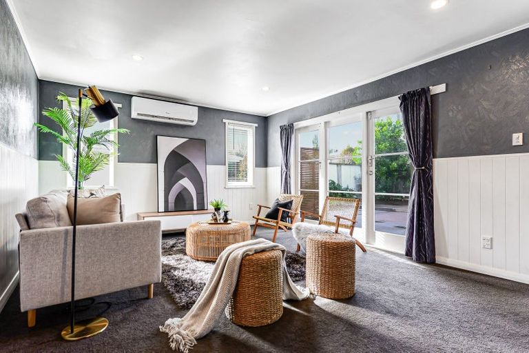 Photo of property in 98 Storey Avenue, Forest Lake, Hamilton, 3200