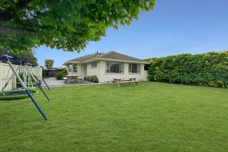 Photo of property in 84 Gilberthorpes Road, Hei Hei, Christchurch, 8042