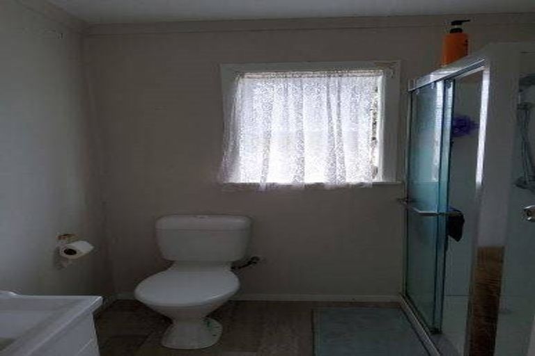 Photo of property in 1/2 Coxhead Road, Manurewa, Auckland, 2102