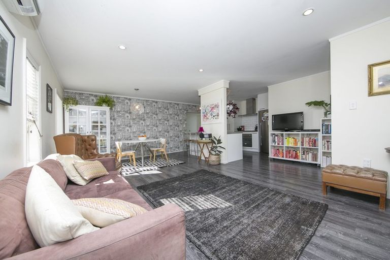 Photo of property in 1/9 Hastie Avenue, Mangere Bridge, Auckland, 2022