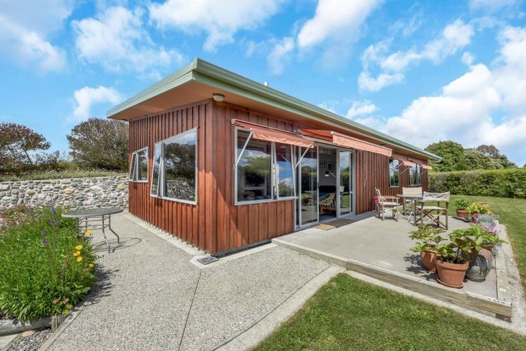 Photo of property in 337 Old Coach Road, Upper Moutere, 7173