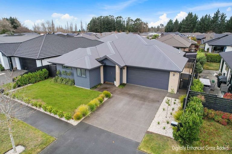 Photo of property in 14 Te Whariki Street, Marshland, Christchurch, 8083