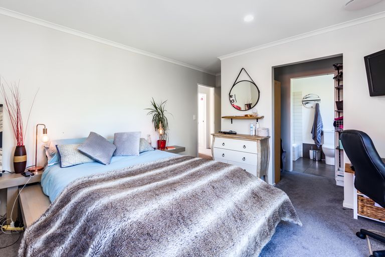 Photo of property in 77 Alverna View, Gulf Harbour, Whangaparaoa, 0930