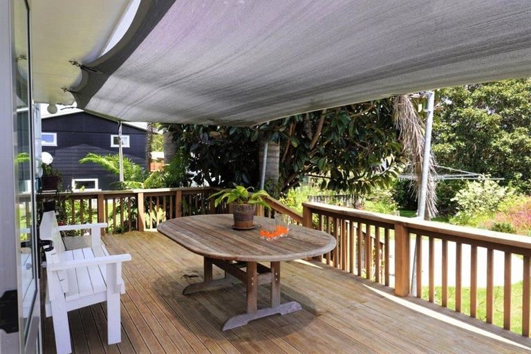 Photo of property in 12 Seaview Road, Ruakaka, 0116