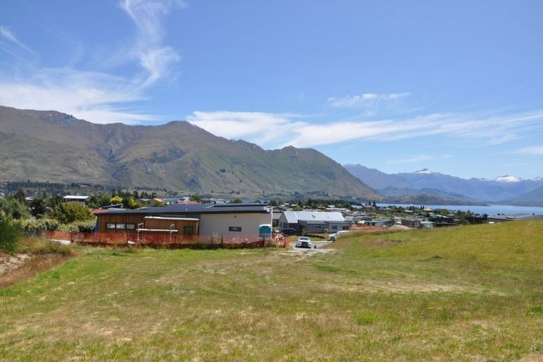 Photo of property in 12 Landsborough Lane, Wanaka, 9305