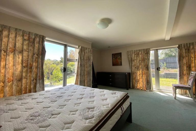 Photo of property in 6 Barlow Place, Chatswood, Auckland, 0626