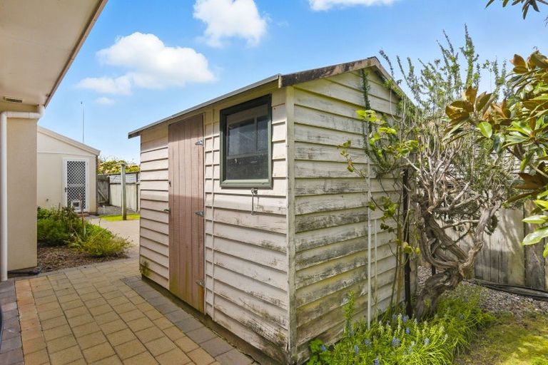 Photo of property in 26 Beach Haven Place, Paraparaumu Beach, Paraparaumu, 5032