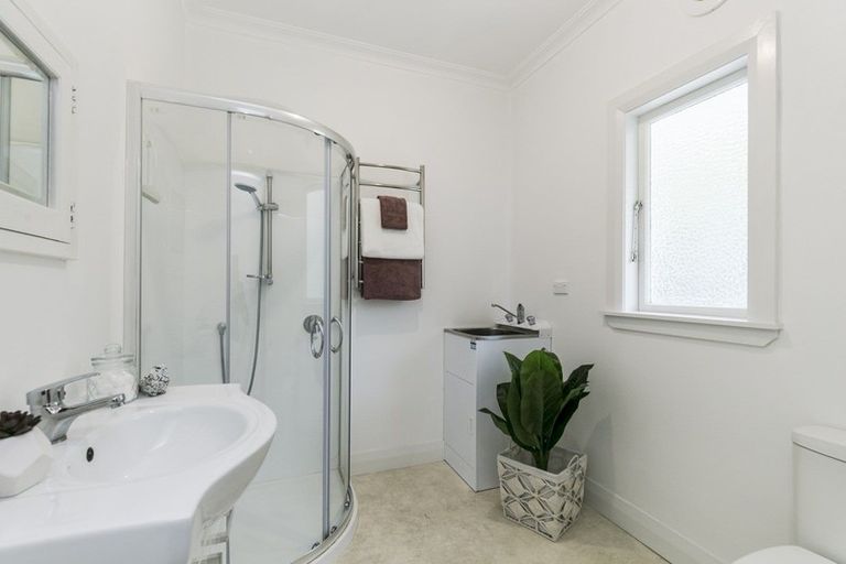 Photo of property in 24 Antico Street, Melrose, Wellington, 6023