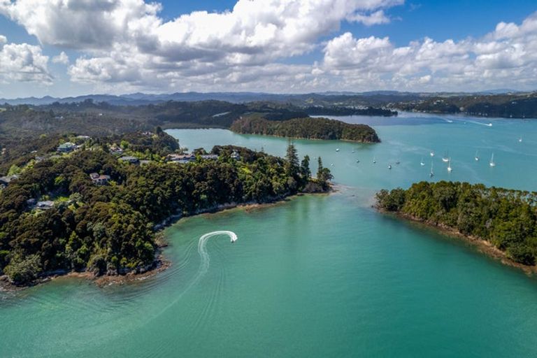 Photo of property in 37 Gilbert Mair Rise, Russell, 0272