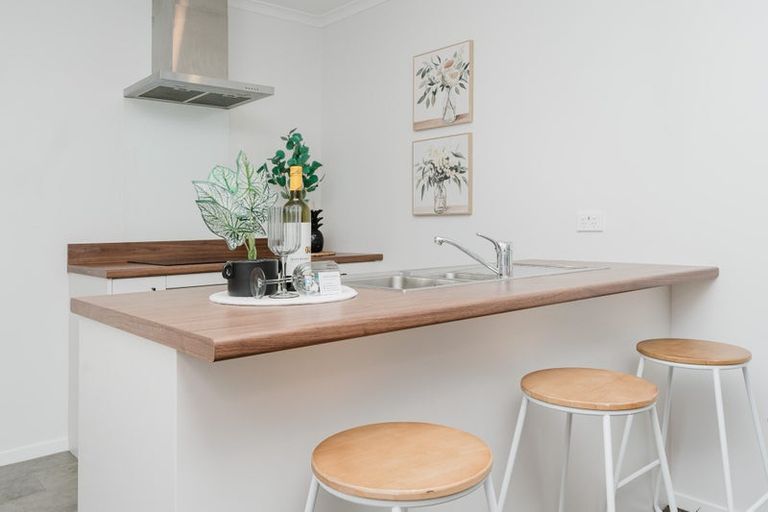 Photo of property in 16/10 Burrows Place, Frankton, Hamilton, 3204