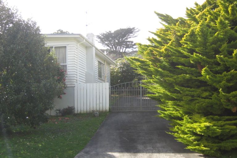 Photo of property in 16 Cornford Street, Karori, Wellington, 6012