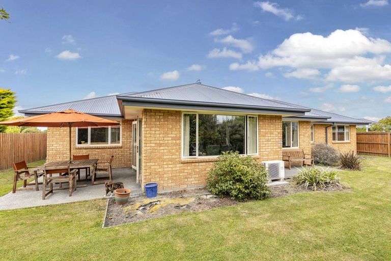 Photo of property in 98 Charles Street, Rangiora, 7400