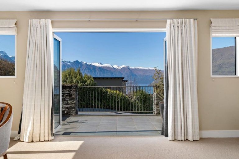 Photo of property in 34b Greenstone Place, Fernhill, Queenstown, 9300