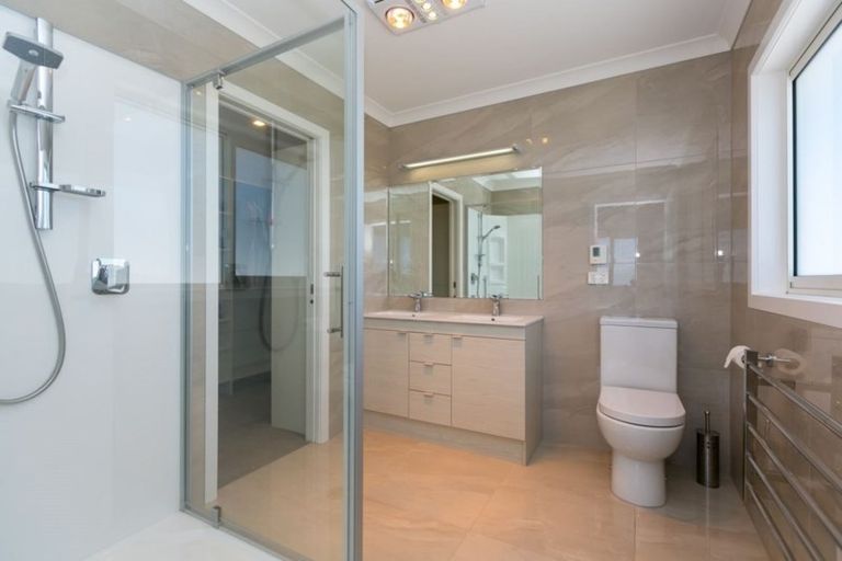 Photo of property in 206e Heta Road, Merrilands, New Plymouth, 4312