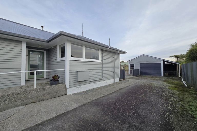 Photo of property in 127 Hoffman Street, Hokitika, 7810