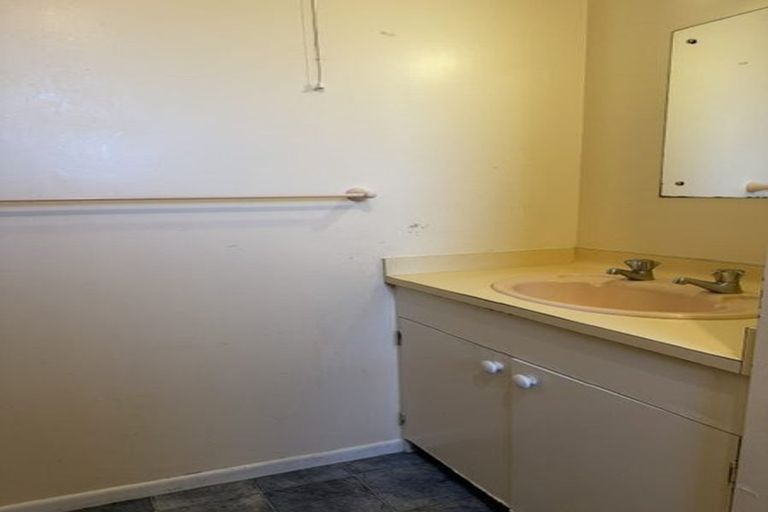 Photo of property in 44 Acacia Avenue, Maungaraki, Lower Hutt, 5010