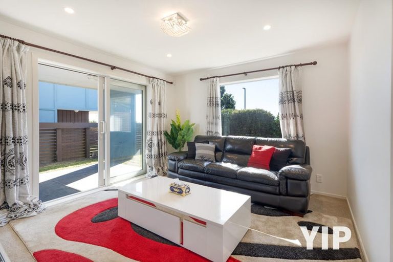 Photo of property in 74 Cedarwood Street, Woodridge, Wellington, 6037