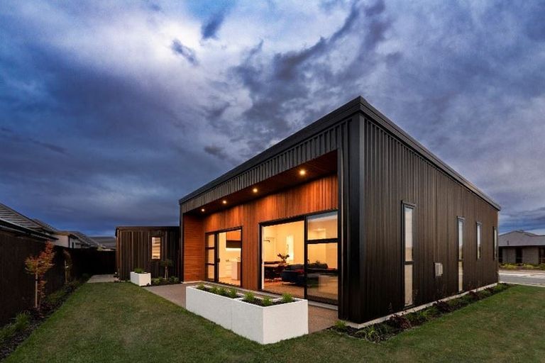 Photo of property in 11 Meadow Stream Drive, Casebrook, Christchurch, 8051