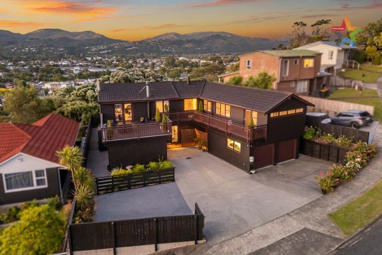 Photo of property in 15 Summit Road, Fairfield, Lower Hutt, 5011